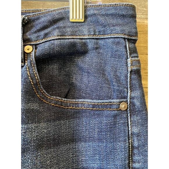 KanCan Women's Mid-Rise Distressed Cropped Denim Jeans Blue Size 13/30 Casual - Picture 6 of 16